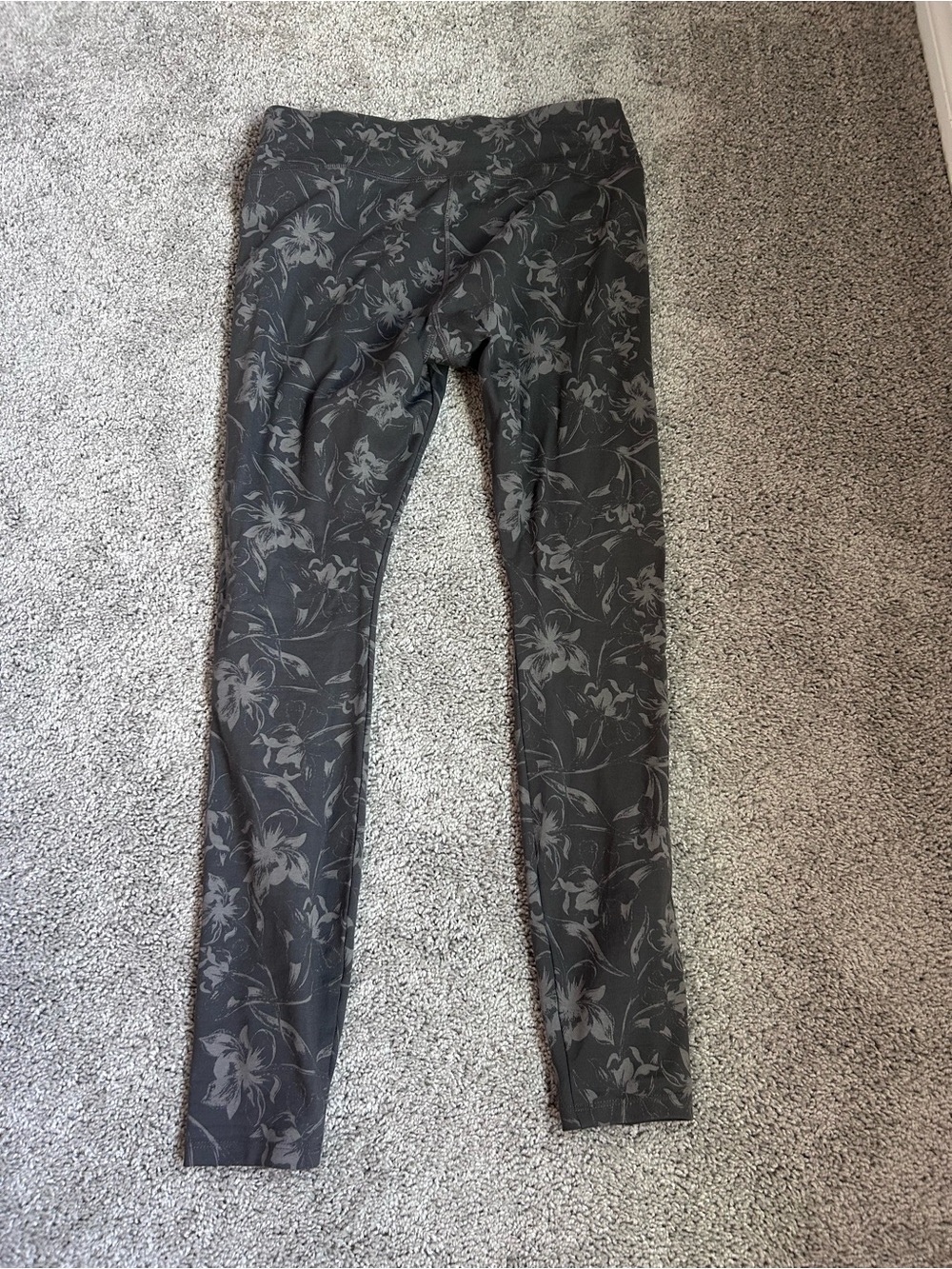 Pact Floral Print Gray Organic Cotton Medium Leggings